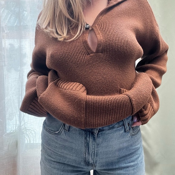 Brown Knit Sweater with Pockets - Picture 5 of 5